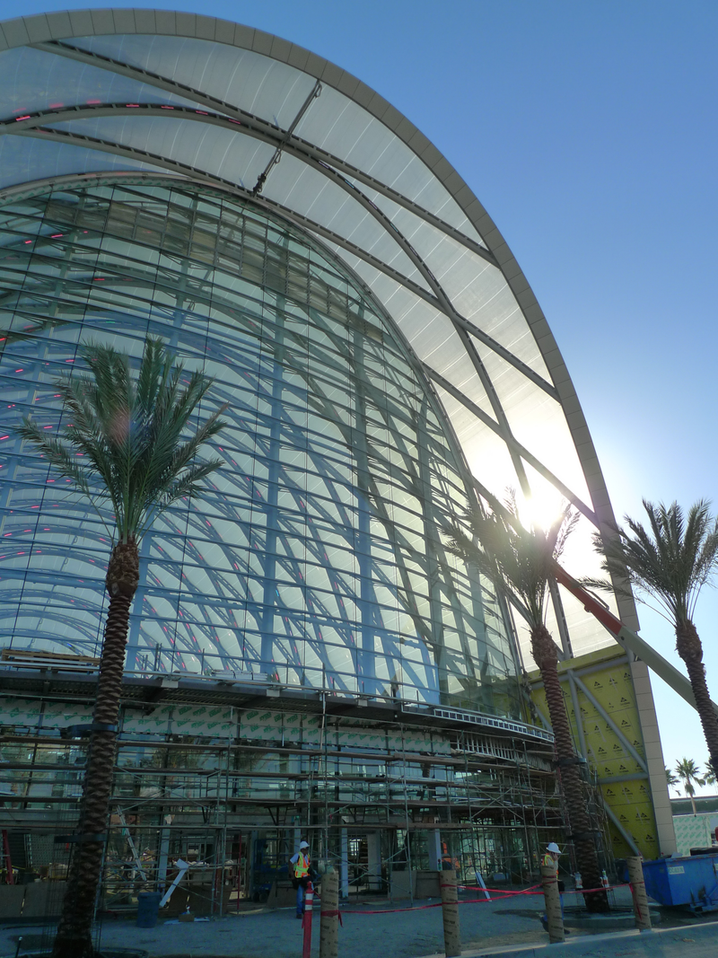 Illustration for article titled A Tour of the Futuristic Roof on California's High-Speed Rail Station